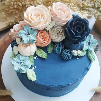 Avery Flower Cake: 