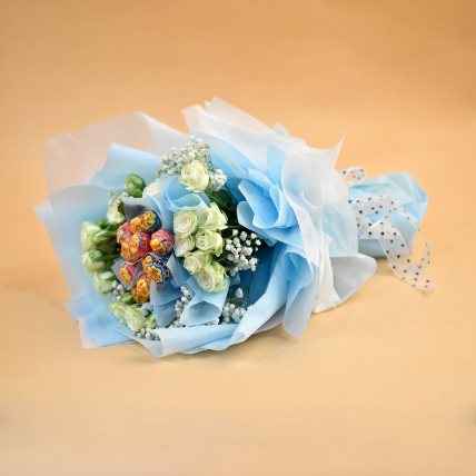Beautifully Wrapped Roses & Chupa Chups Bouquet: Flowers With Chocolates 