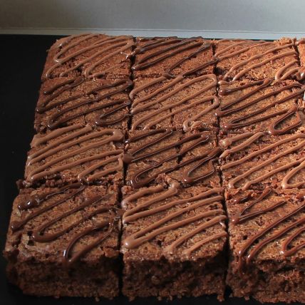 Belgian Chocolate Brownies 16 Pcs: 