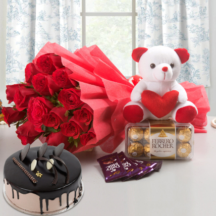 Complete Love Hamper: Flowers with Teddy Bears