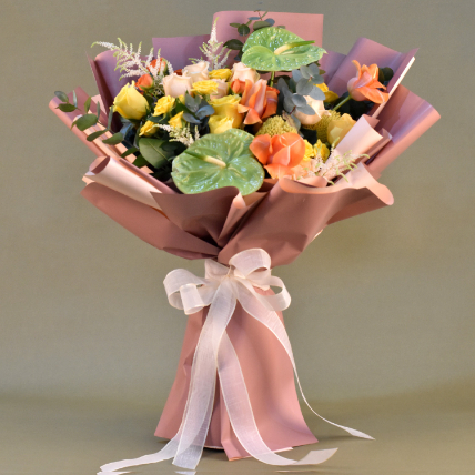 Enchanting Floral Bouquet: Birthday Gifts 