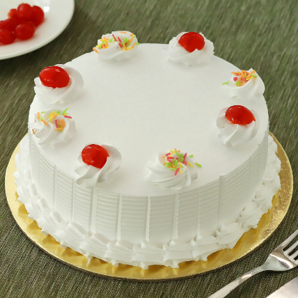 Fresh Vanilla Cake: Cake Delivery 