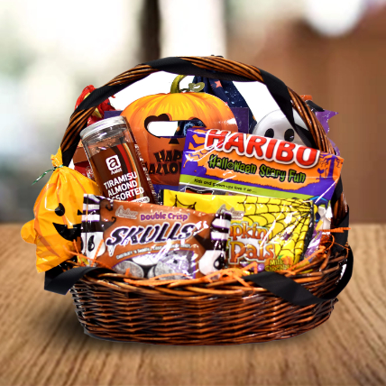 Halloween Gift Basket: Halloween Gifts