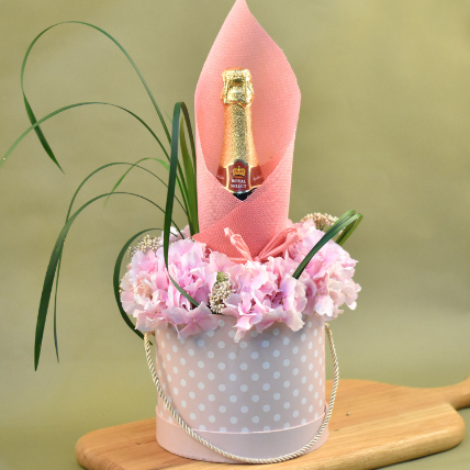 Hydrangea & Sparkling Juice Pink Box: Combos Gift