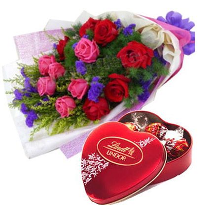 Lovely Heart Chocolate Box With Roses: 