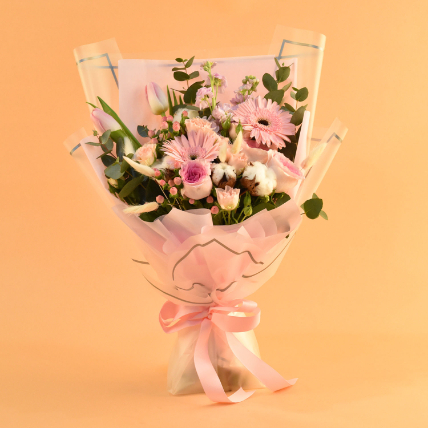 Majestic Blooms Bouquet: Gifts for Women's Day