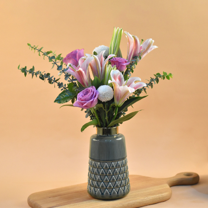 Mesmerising Mixed Flowers Designer Vase: Flowers  Philippines