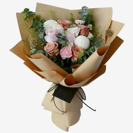 Serene Floral Vibes: Flower Bouquets Delivery