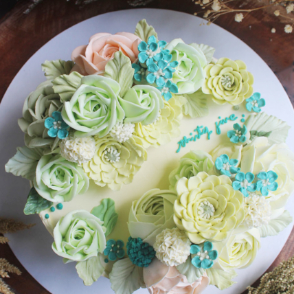 Skylar Flower Cake: 