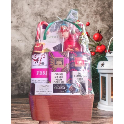 Special Assorted Dark Chocolates Basket: Gift Hampers 