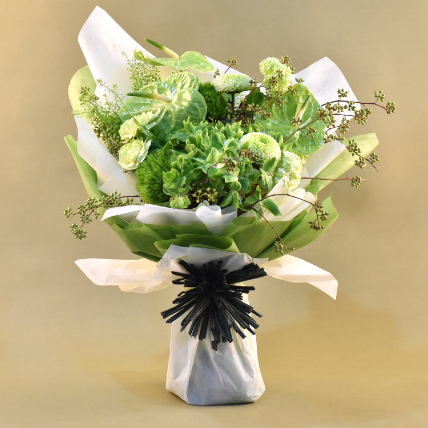 Splendid Green Blooms Bouquet: 