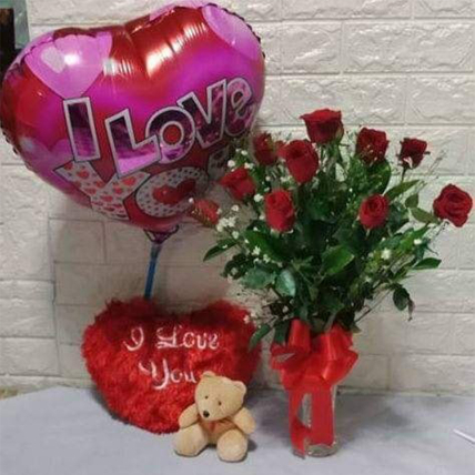 Valentines Flower Gift Combo: Gift Combos 