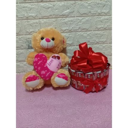 VDay Special Teddy And Kitkat Chocolates